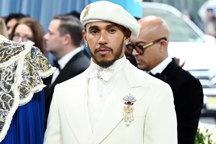 Lewis Hamilton’s Cream-Colored Suit, Matching Beret and Vintage Jewels at the Met Gala 2025 Have Tons of Meaning